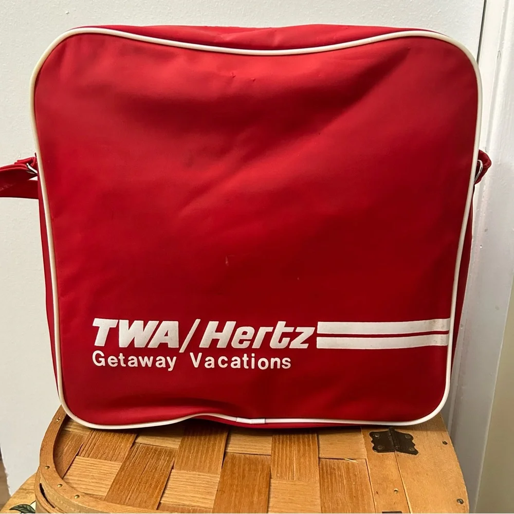 Vintage/Retro TWA/ Hertz Getaway Vacation Bag